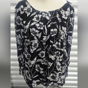 Roz & Ali Black Top with White Floral Pattern